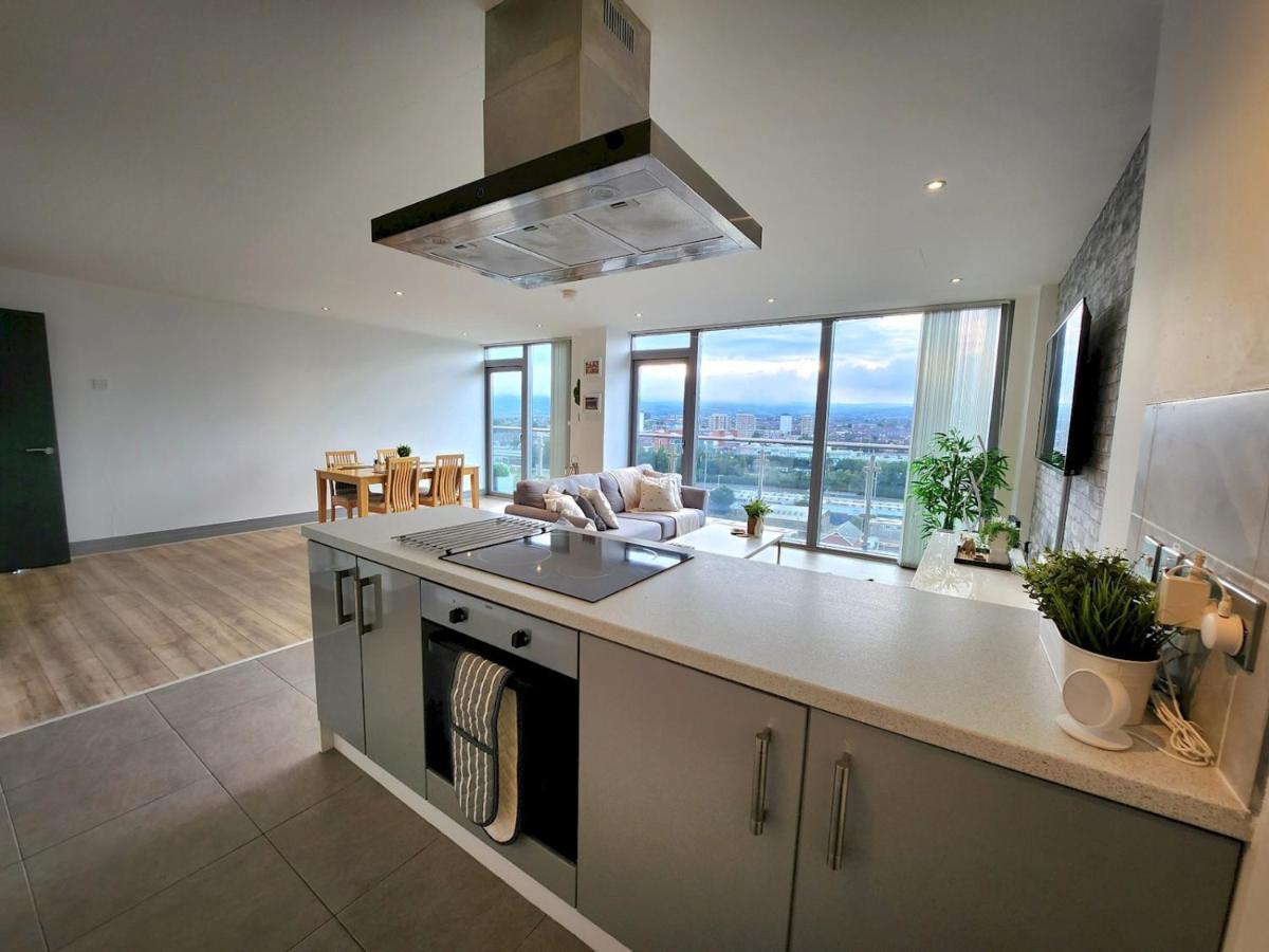 Pass The Keys Stunning Penthouse With Balcony Sunset Views Apartamento Belfast Exterior foto